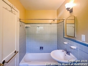 Building Photo - 443 Irvington Dr