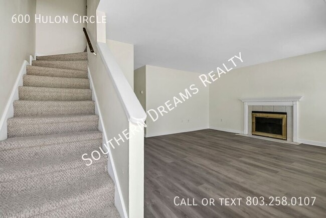 Building Photo - 600 Hulon Ct