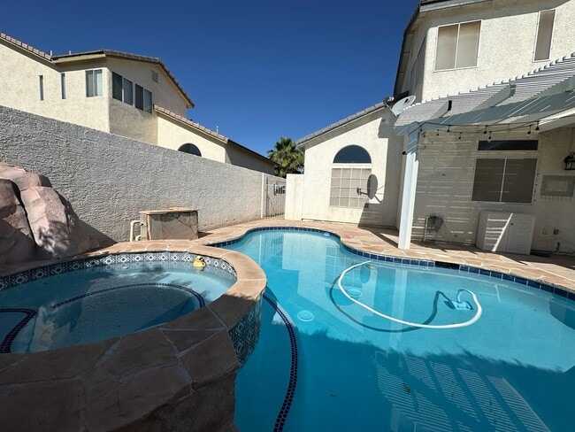 Building Photo - 7944 Quail Harbor St