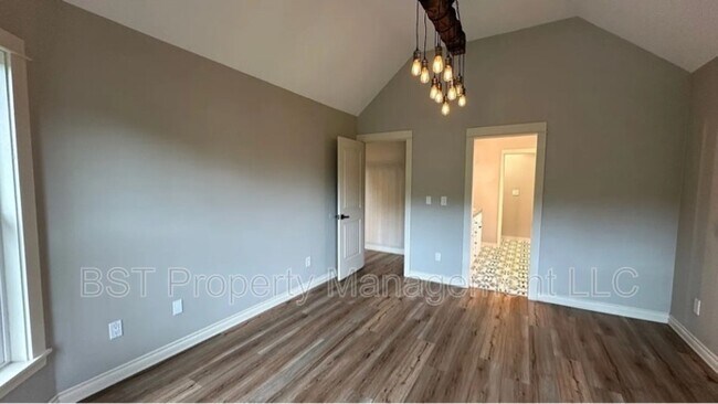 Building Photo - 25130 Rancho Lobo Ct