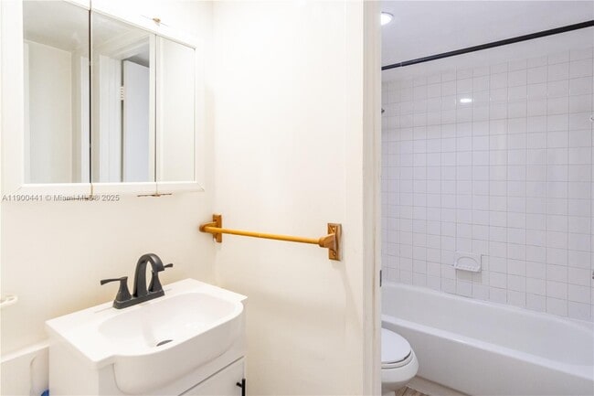 Building Photo - 10500 SW 108th Ave