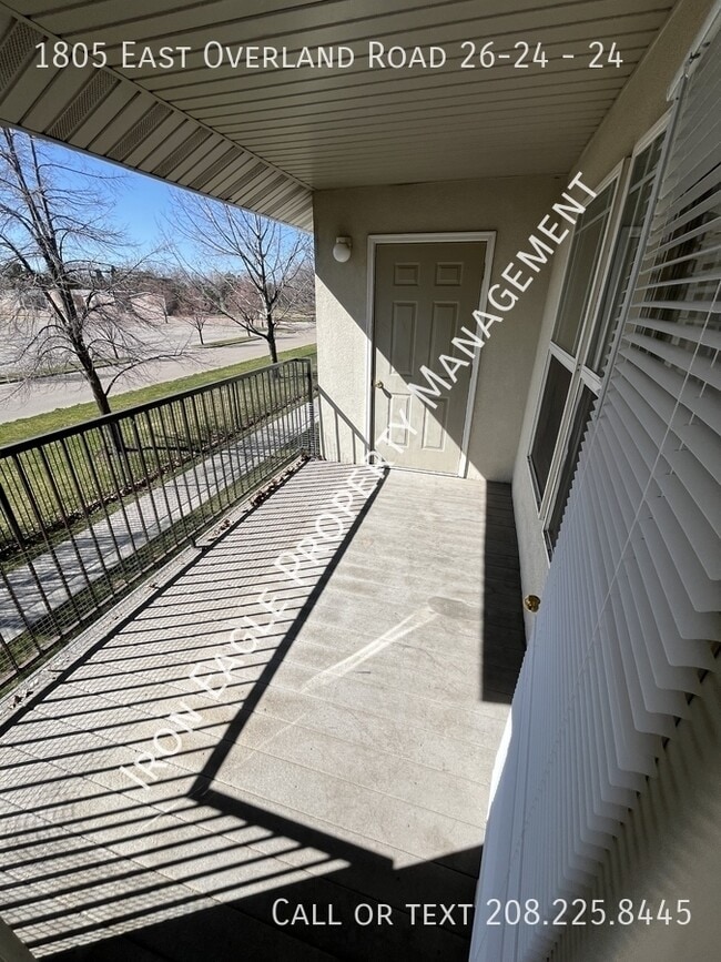 Building Photo - 1805 E Overland Rd