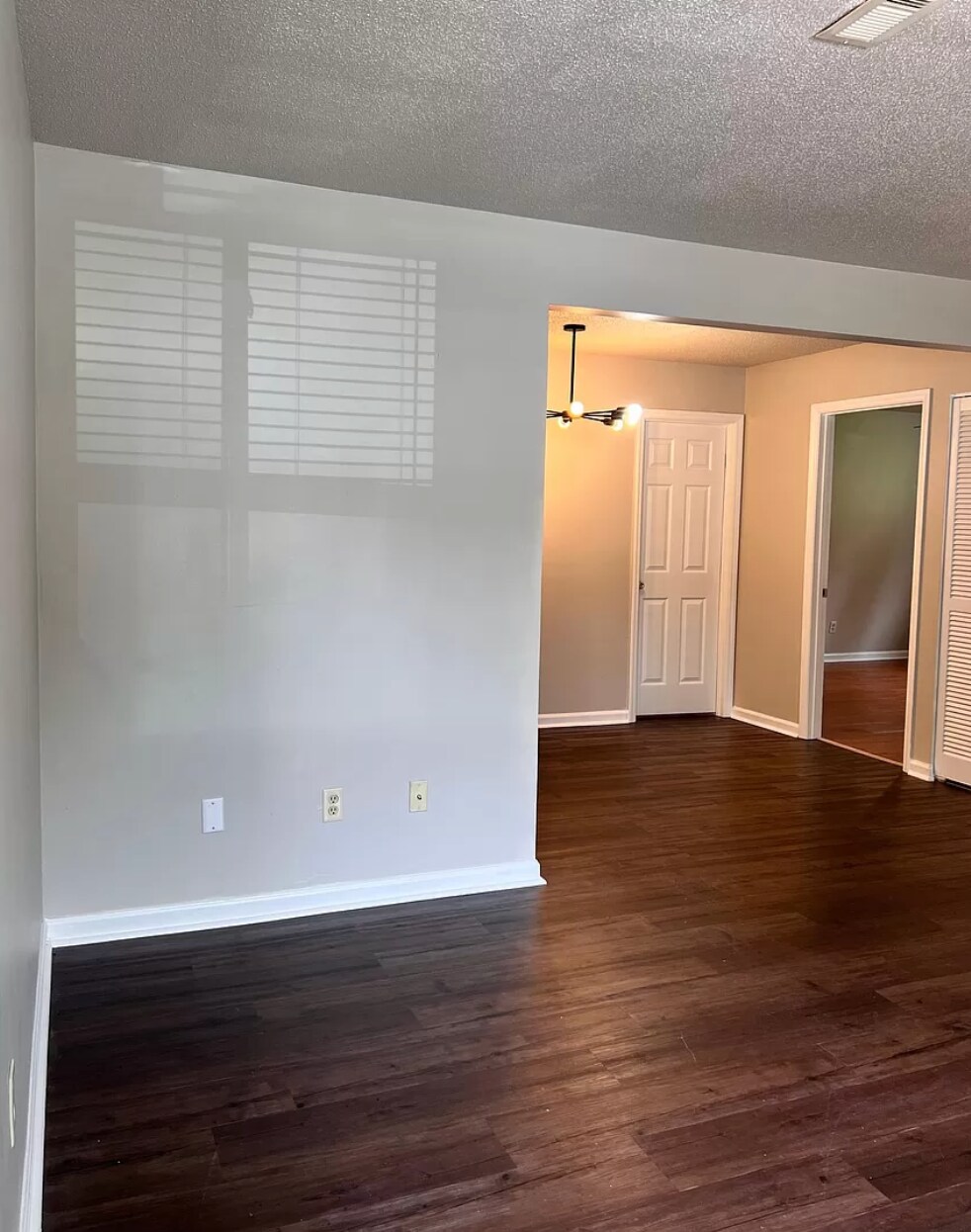 Building Photo - 511 Poplar St