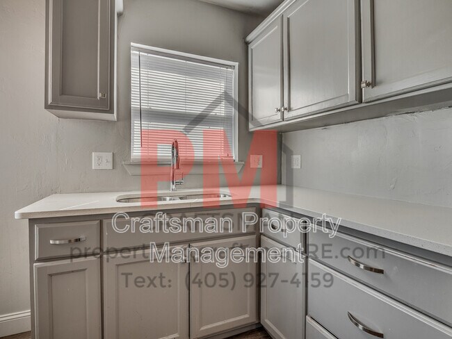 Building Photo - 1514 NW 18th St