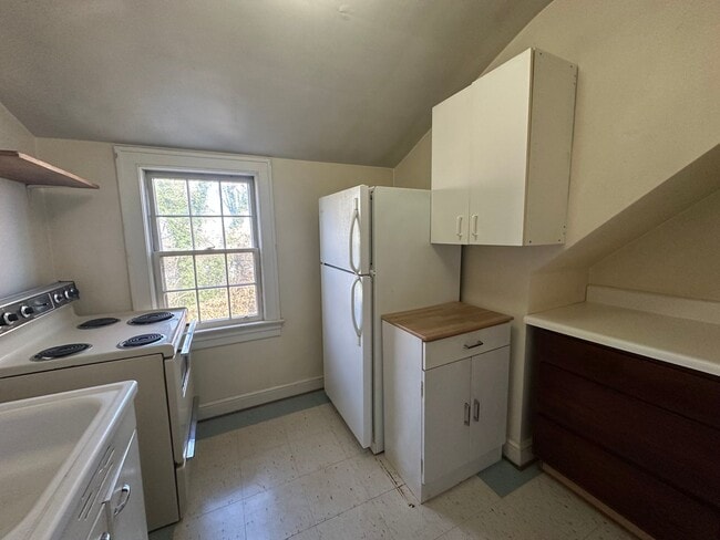 Building Photo - 314 Langhorne Ln