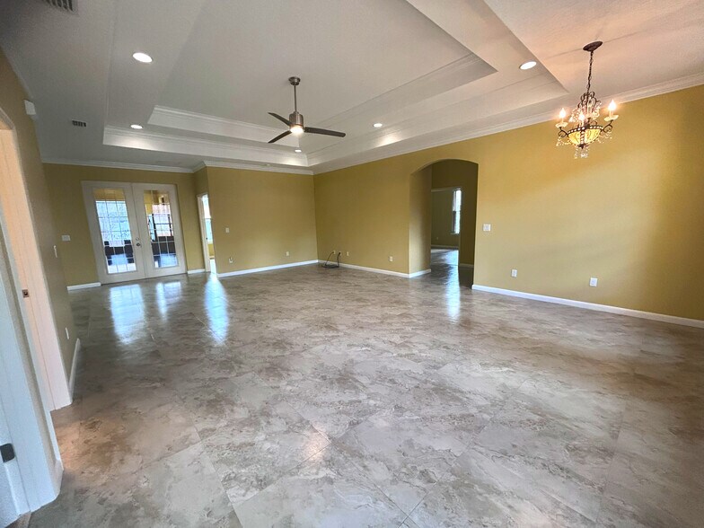 Building Photo - 3 Wilden Pl