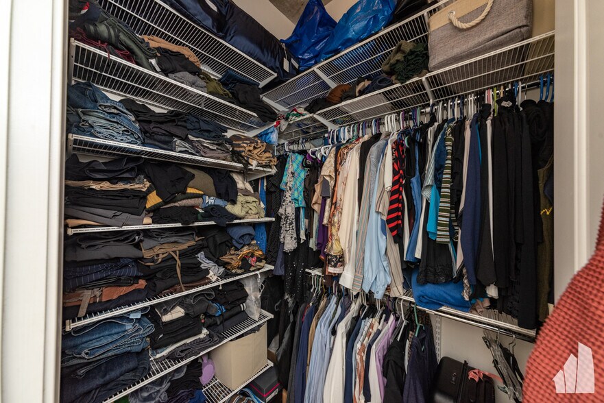 Building Photo - 1464 S Michigan Ave