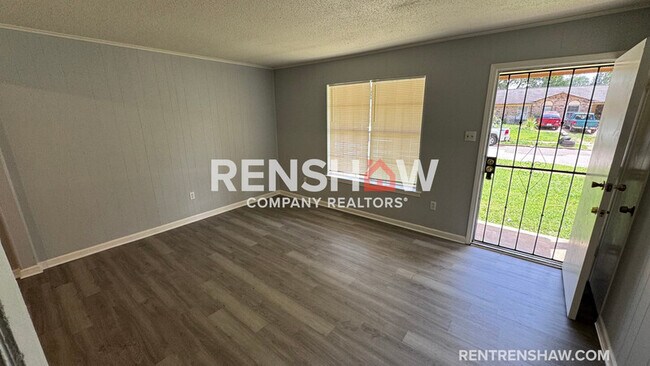 Building Photo - 3272 Sweet Springs Dr