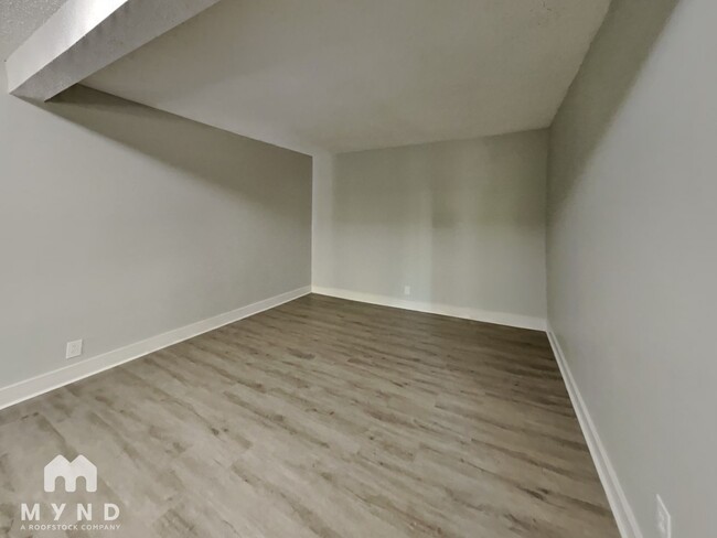 Building Photo - 5455 Fox Haven Trail