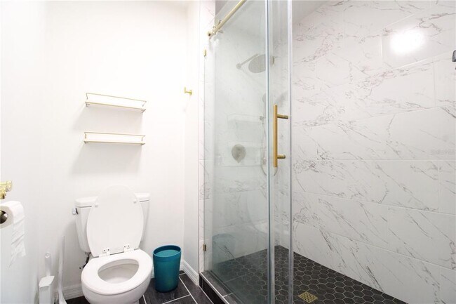 Building Photo - 5115 SW 105 Way