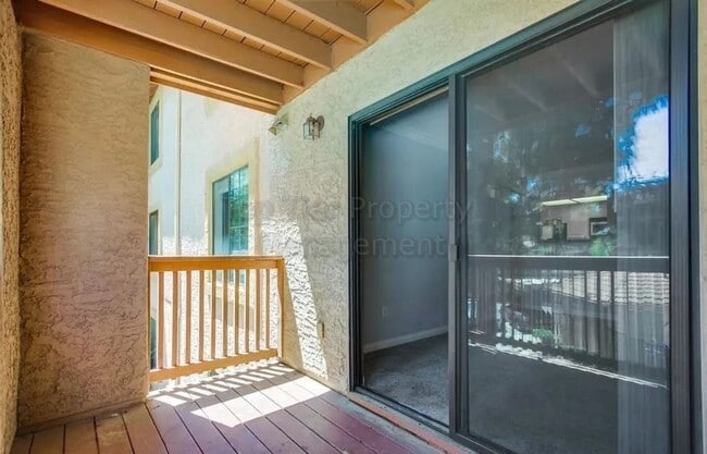 Building Photo - **Private 1 bed / 1 bath Condo in Carmel M...