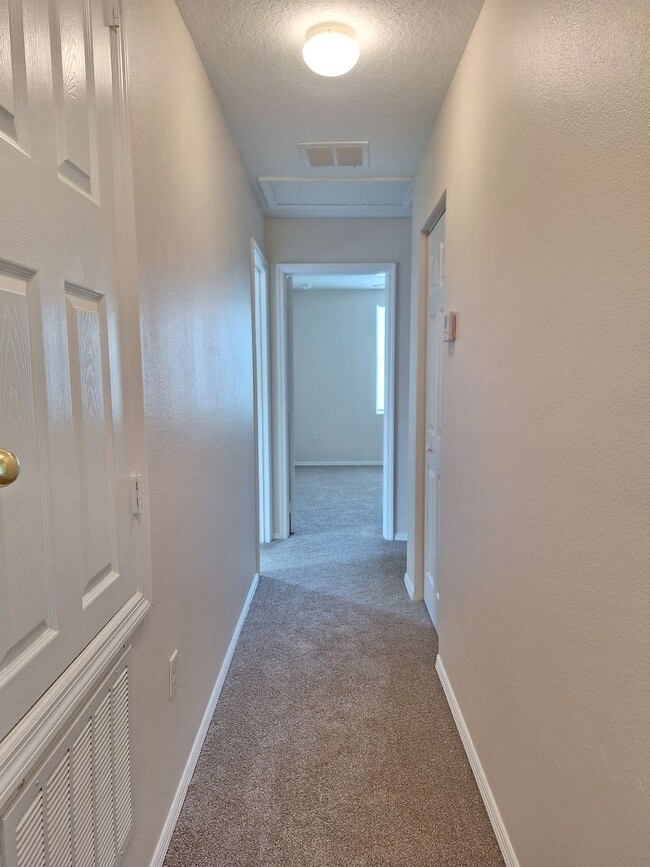 Building Photo - 3BR 2.5 BA LANDINGS AT SUGAR MILL TOWNHOME!