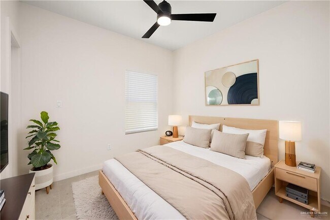 Building Photo - 19 S 25th St