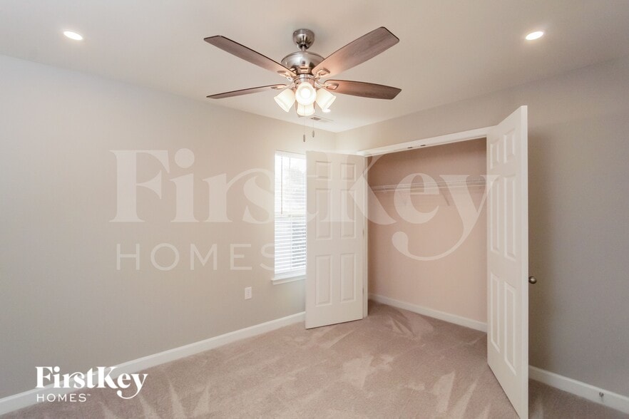Building Photo - 4204 High Shoals Dr