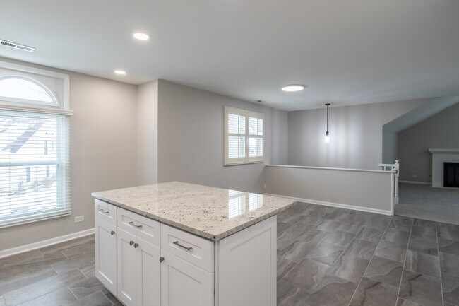 Building Photo - 194 S Stonington Dr