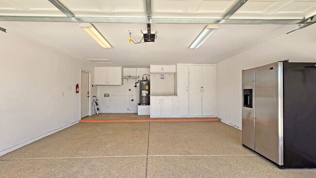 Building Photo - NEAR WESTGATE! Delightful 4bdr Corner Lot ...