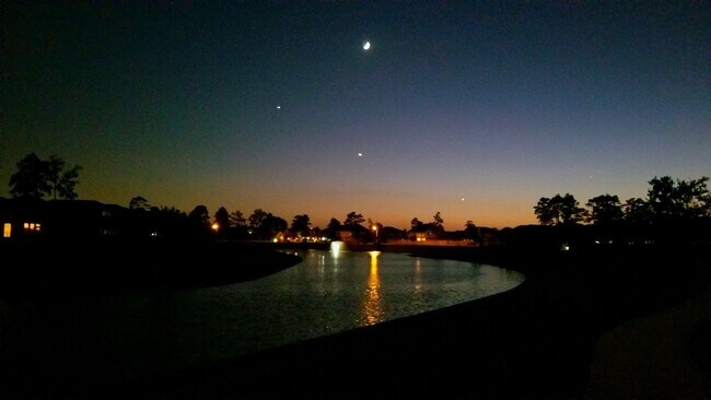 Building Photo - 12846 Northpointe Bend Dr