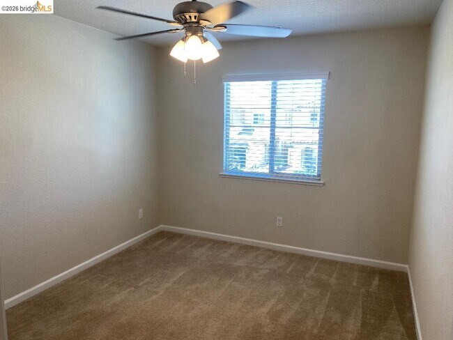 Building Photo - 3636 Landmark Cir