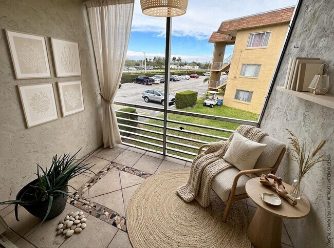 Building Photo - 600 Village Green Ct