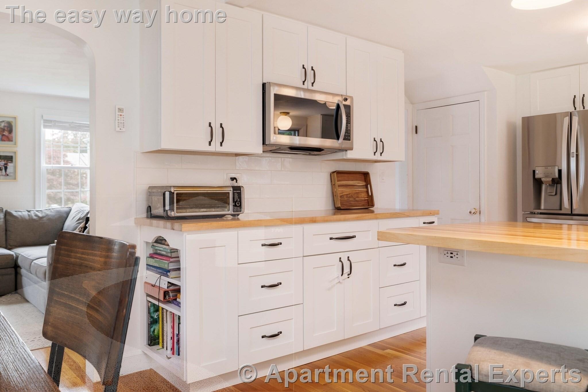 Building Photo - 19 Trenton St