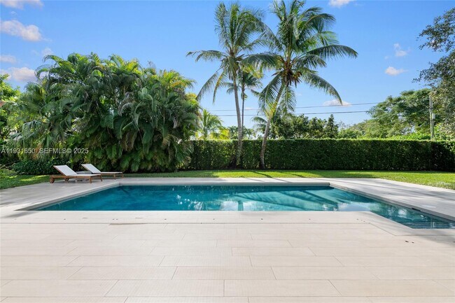 Building Photo - 7360 SW 115th St