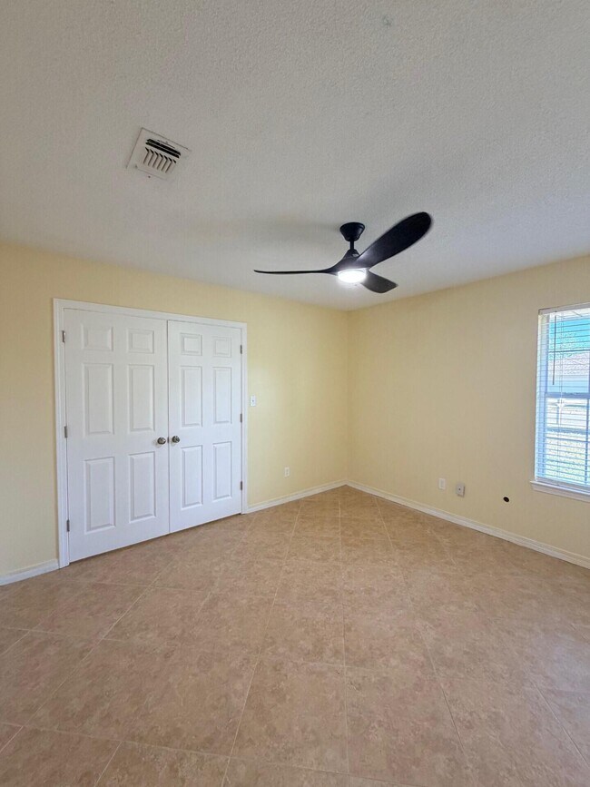 Building Photo - 6952 Cotton Boll Ln