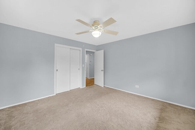 Building Photo - 2528 N Linden Ave