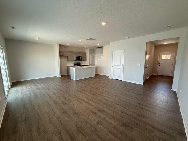 Building Photo - 6308 Marinelli Dr N