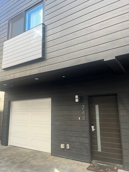 Building Photo - 248 N Dillon St