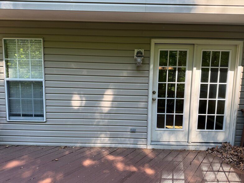 Building Photo - 6622 Cambria Ter