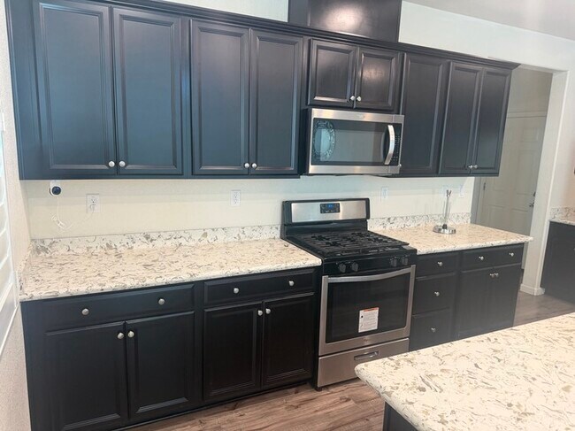 Building Photo - 3714 Zeppelin Ln