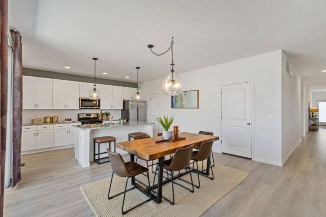 Building Photo - 1810 Tree Grove Dr