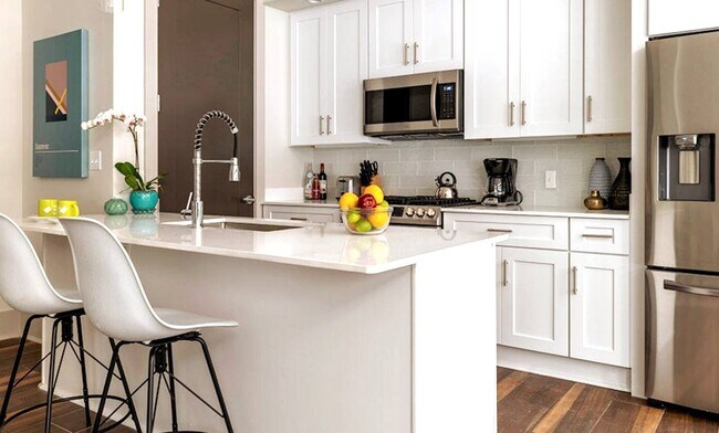 Large Open Kitchens - 820 Union St