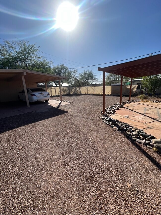 Building Photo - 4752 E Baker St