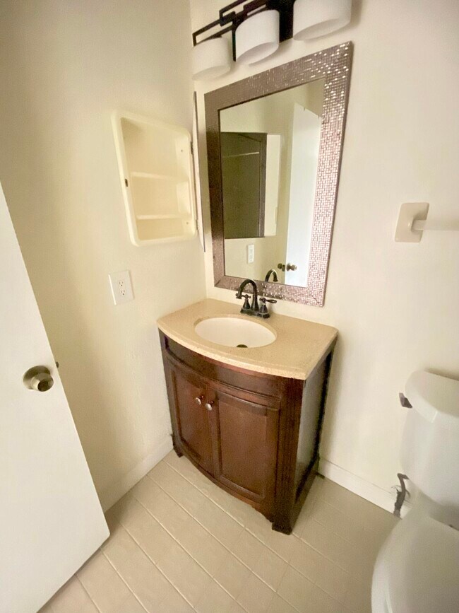 Building Photo - 6729 NW 29th Way