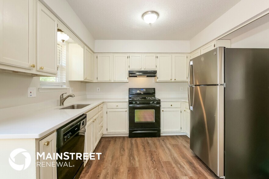 Building Photo - 118 NE 109th St