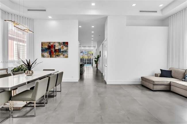 Building Photo - 5851 NW 125th Terrace