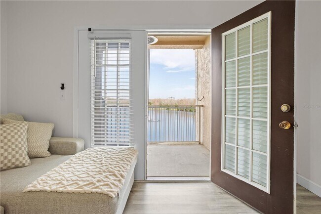 Building Photo - Beautiful WATER VIEW 3 bedroom, 2 bathroom...