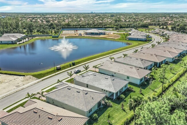 Building Photo - 315 Tamarindo Ln
