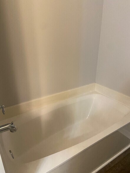 Building Photo - 2291 Ridgemont Dr