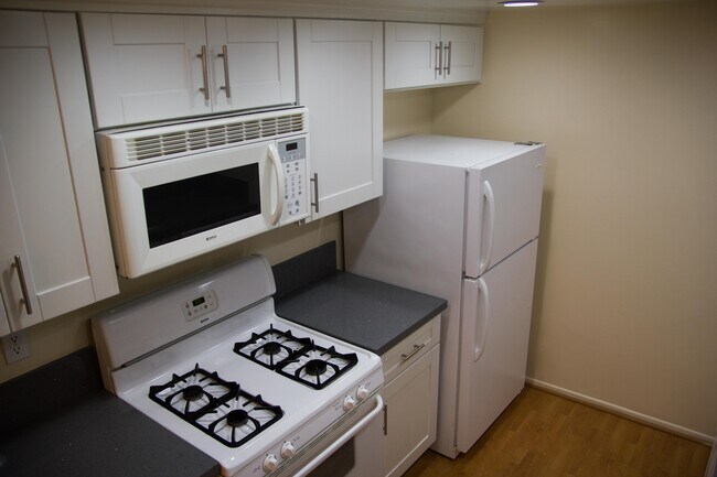 Kitchen - 1730 Camden Ave