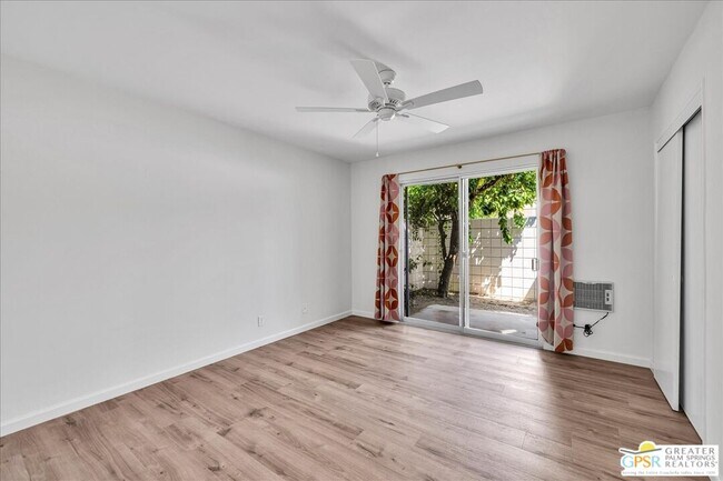 Building Photo - 483 E Avenida Granada