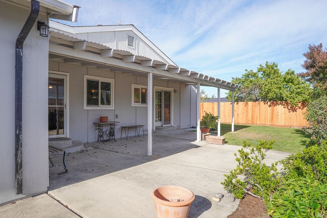 Building Photo - Beautiful Home In Desirable San Ramon!