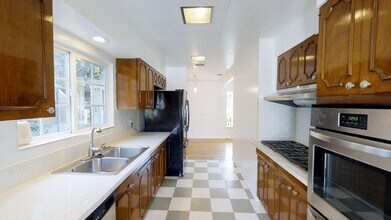 Building Photo - 3758 Tuller Ave