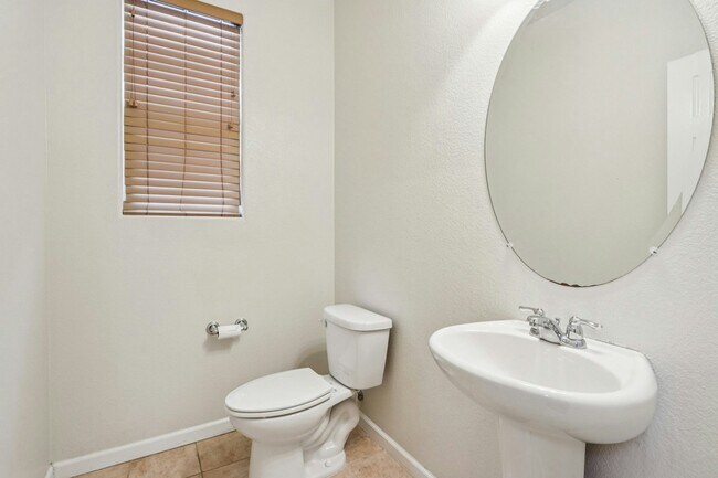 Building Photo - 5807 Via Lugano