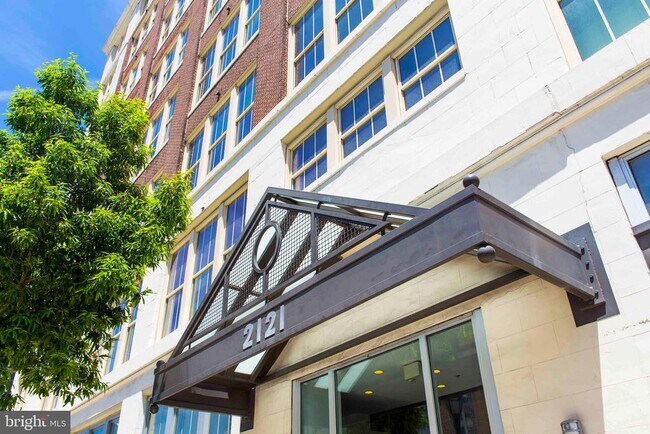 Building Photo - 2121 Market St