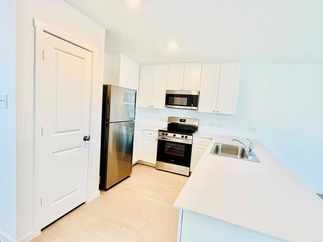 Building Photo - 449 Jones Bch Ln