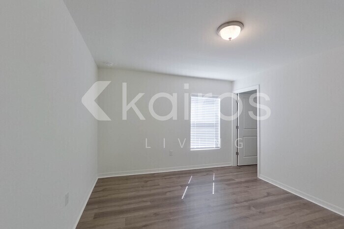 Building Photo - 262 Grenada St NW