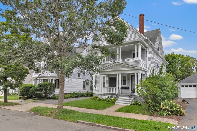 Building Photo - 66 Brownell St