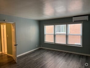 Building Photo - Charming Studio Apartment in Prime Long Be...